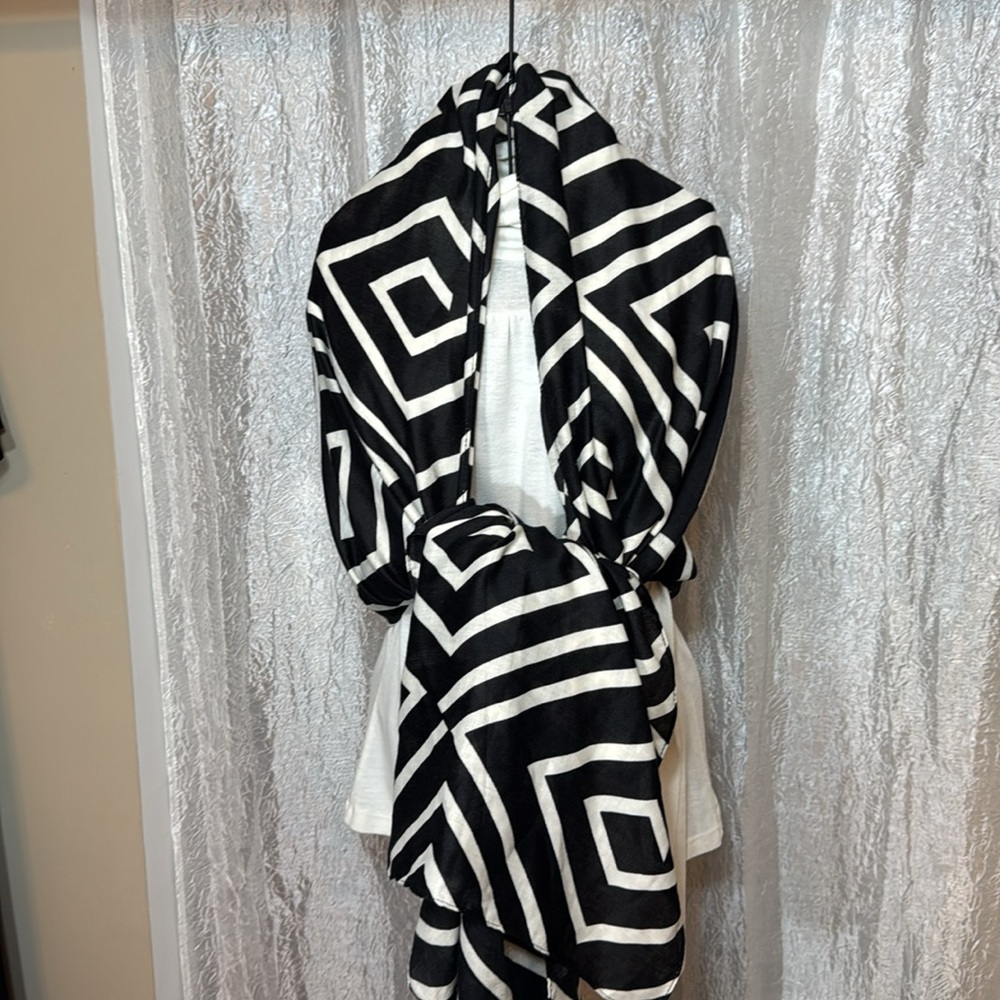 PRINTED VILLAGE oversized scarf/wrap